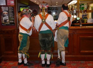 dancers at bar